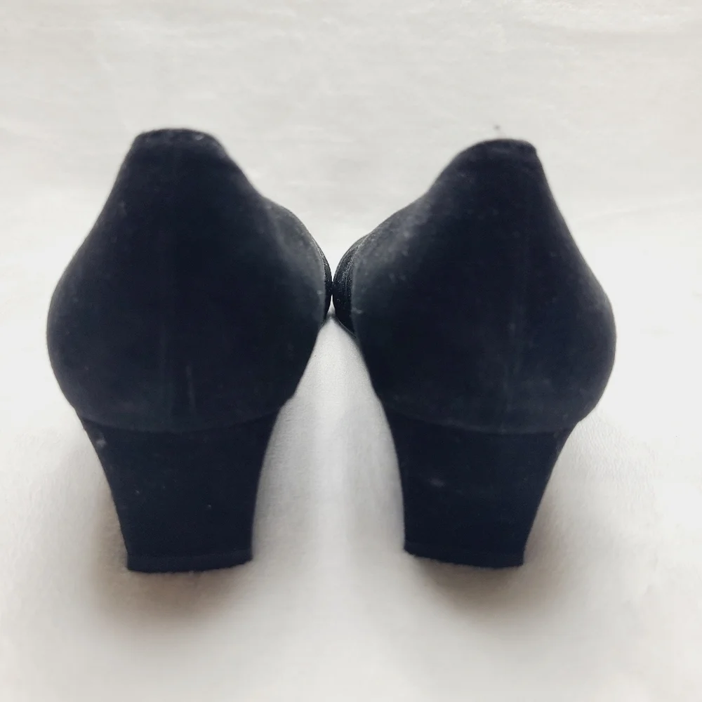 STUART WEITZMAN black suede with fabric accent wedge pumps - Picture 5 of 8